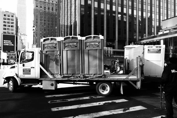 Best Luxury portable toilet rental  in Edwards Af, CA